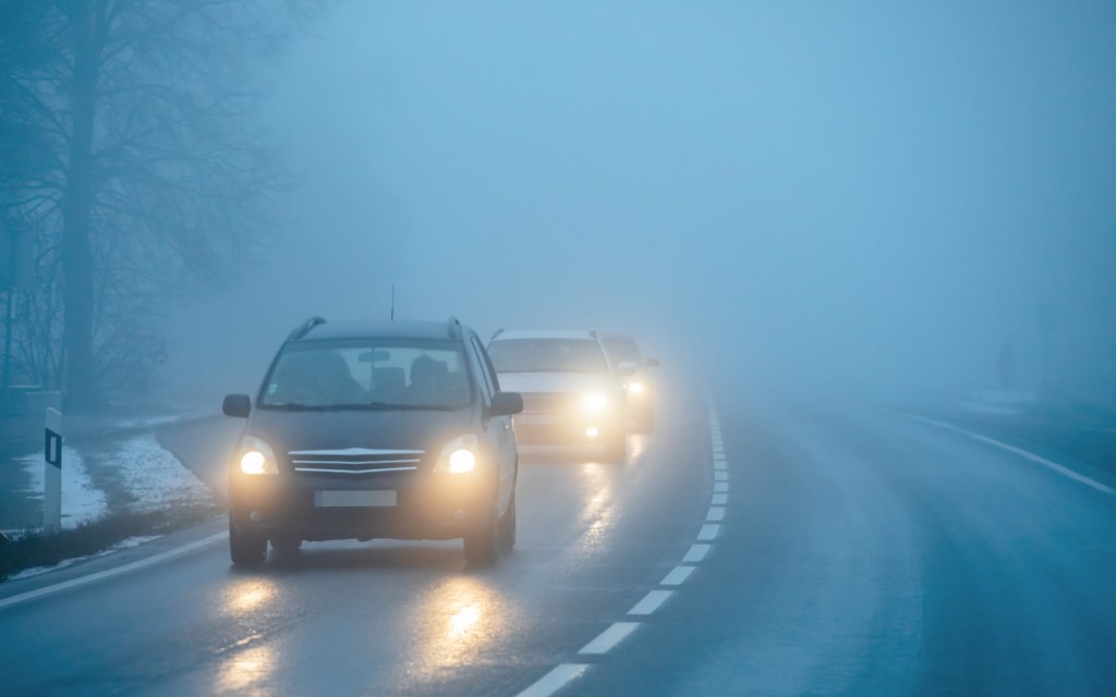 Road Safety Tips For Driving In Fog Zameen Blog